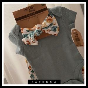 NWT Chick Pea Baby Girl’s 3pc Set (0-3M)